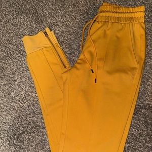 Mustard yellow joggers Size: Small